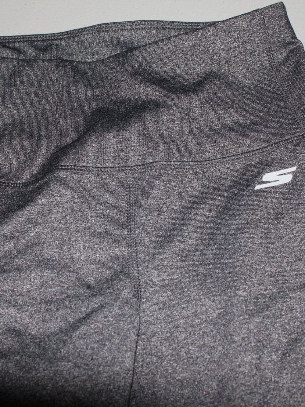 Grey Skechers leggings Size Small New - Picture 2 of 5